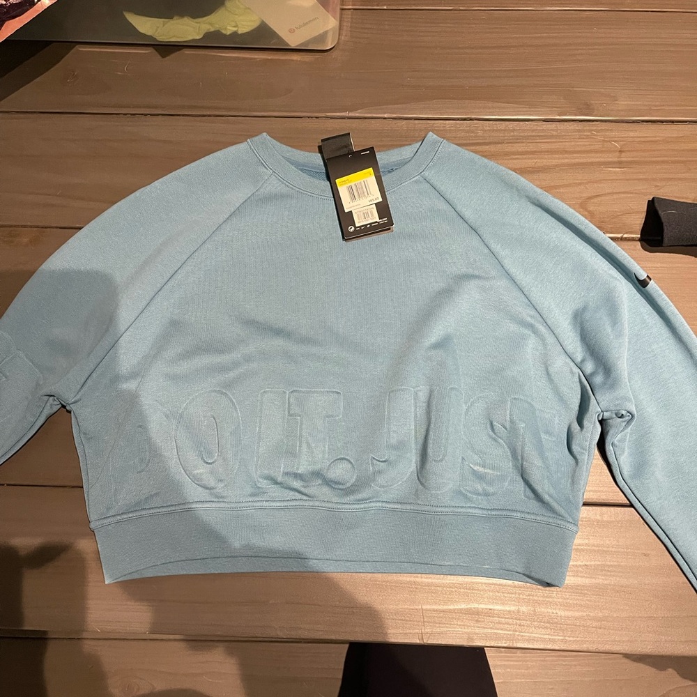 Nike cropped crew neck sweatshirt small NWT